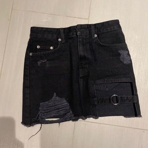 CARMAR / LF BLACK DENIM SKIRT (worn once!!!!!!)